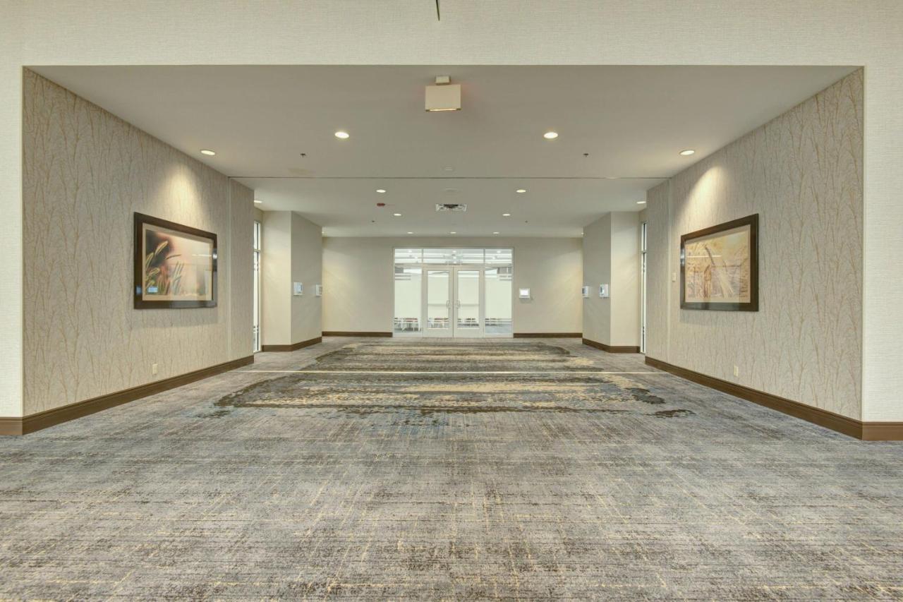 Tulsa Marriott Southern Hills Bagian luar foto