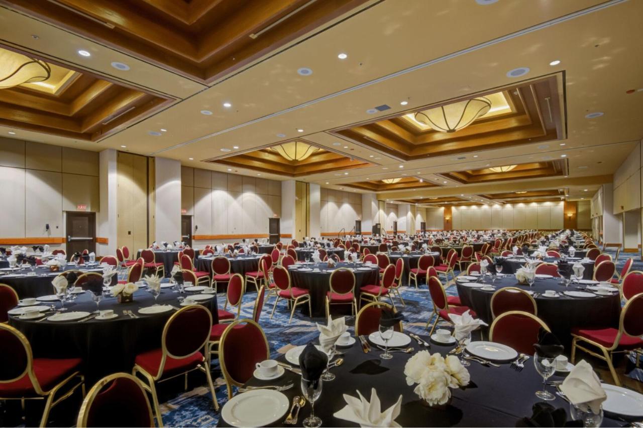 Tulsa Marriott Southern Hills Bagian luar foto